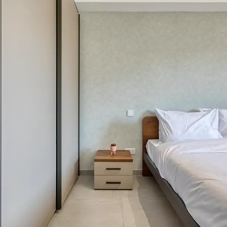 Modern 1bedroom St Julians Sleeps 4 St. Julian's